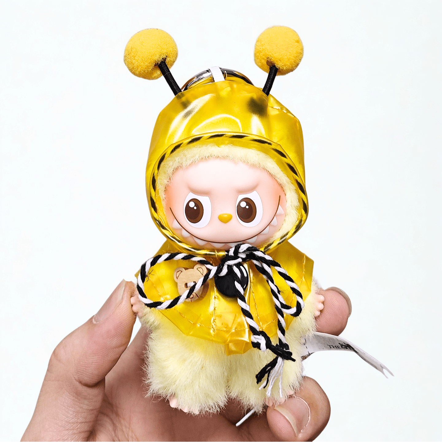 Labubu 10cm Doll Clothes – Pin For Love Raincoat (Clothes Only, Doll Not Included)
