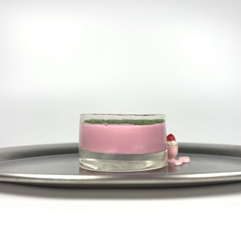 Front view of Lalachill’s Harry Potter Cake Squishy, featuring a magical cake design inspired by Hagrid’s gift to Harry.