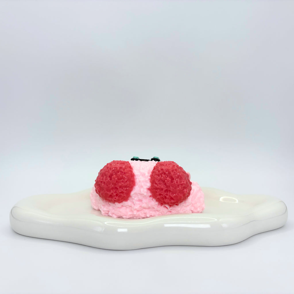 Lalachill Kirby taba squishy in front view